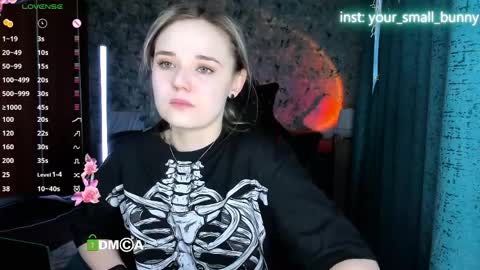 Snapshot of your_small_bunny chatting on 10, 4, 2026 Molly online show from 10, 4, 2026