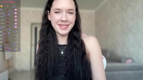 Snapshot of your_sweet_angel_ chatting on 24, 1, 2025 Mia  online show from 24, 1, 2025