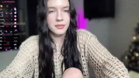 Snapshot of your_sweet_angel_ chatting on 31, 1, 2025 Mia  online show from 31, 1, 2025