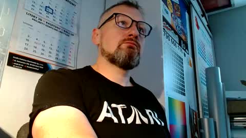 Snapshot of your_tipie chatting on 16, 10, 2025 your_tipie online show from 16, 10, 2025