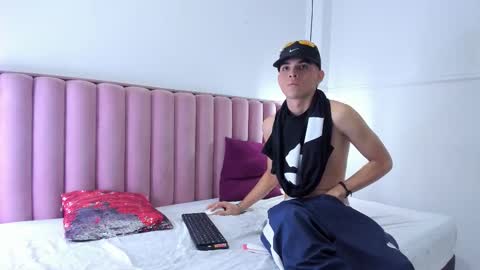 Snapshot of your_wrist chatting on 9, 3, 2026 Angel online show from 9, 3, 2026