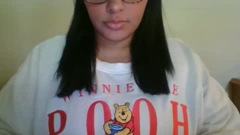 Snapshot of yourangel889 chatting on 22, 3, 2026 Angel online show from 22, 3, 2026