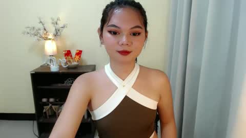 Snapshot of yourangelictransgirl chatting on 1, 2, 2025 Hi its me Yna online show from 1, 2, 2025