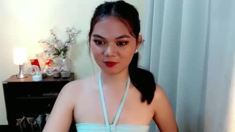 Snapshot of yourangelictransgirl chatting on 28, 2, 2025 Hi its me Yna online show from 28, 2, 2025
