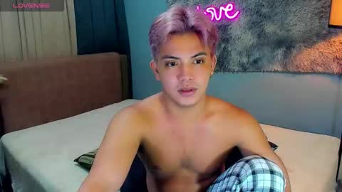 yourasian_bradley online show from 26, 10, 2025