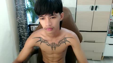 yourasian_eric online show from 7, 4, 2026