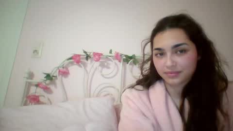 Snapshot of yourbella37 chatting on 6, 5, 2026 yourbella37 online show from 6, 5, 2026