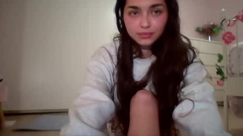 Snapshot of yourbella37 chatting on 7, 5, 2026 yourbella37 online show from 7, 5, 2026