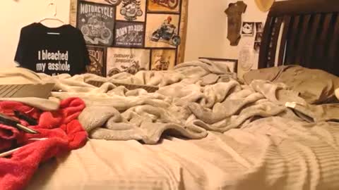 Snapshot of yourbikerbabe69 chatting on 4, 1, 2025 angel online show from 4, 1, 2025