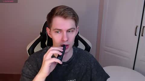 Snapshot of yourbilly chatting on 6, 4, 2026 Billy online show from 6, 4, 2026