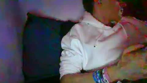 yourbitch1762 online show from 4, 10, 2025