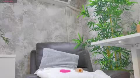 Snapshot of yourburnwish chatting on 19, 4, 2026 Anna online show from 19, 4, 2026