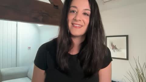 Cassie online show from 9, 5, 2026
