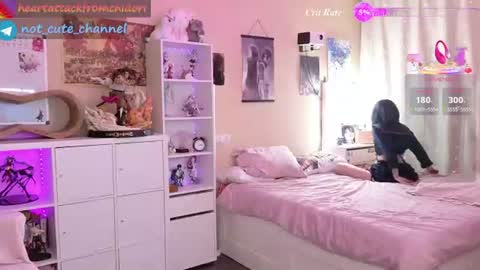 Snapshot of yourcutewaifu chatting on 10, 7, 2026 Lina Fansly online show from 10, 7, 2026