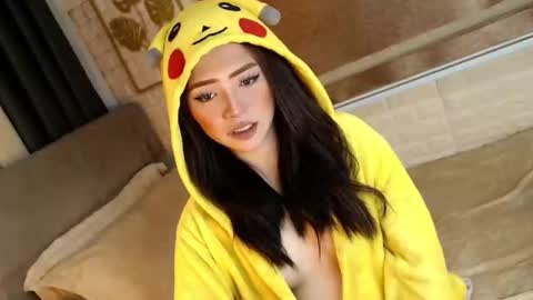 JEN  online show from 25, 10, 2025