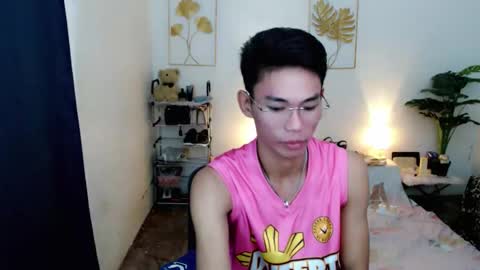 Snapshot of yourdreamboyx chatting on 27, 10, 2025 Rence online show from 27, 10, 2025
