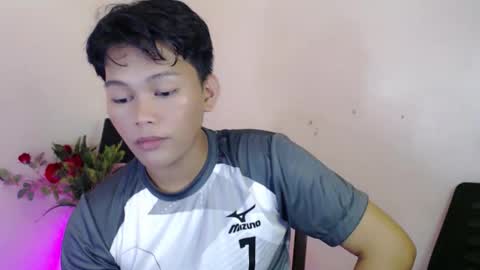 Snapshot of yourdreamboyxx chatting on 3, 2, 2026 HEN online show from 3, 2, 2026