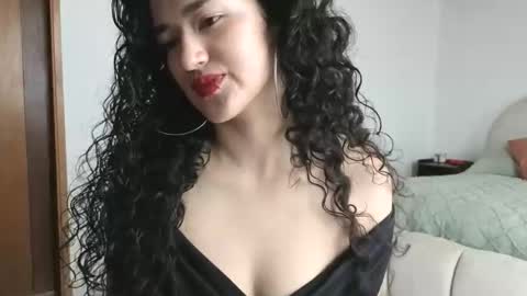 Snapshot of yourdreamgirl2025 chatting on 11, 3, 2026 yourdreamgirl2025 online show from 11, 3, 2026