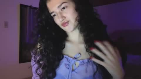 Snapshot of yourdreamgirl2025 chatting on 7, 4, 2026 yourdreamgirl2025 online show from 7, 4, 2026