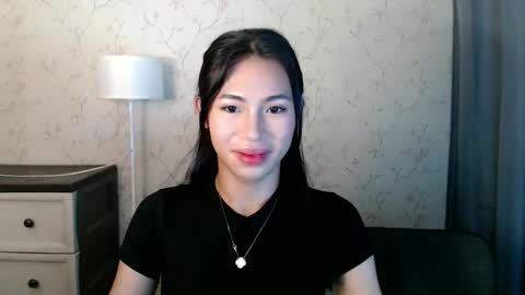 Snapshot of yourdreamgirlgwen chatting on 18, 5, 2026 GWENI online show from 18, 5, 2026