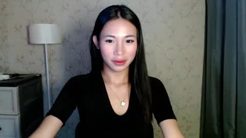 Snapshot of yourdreamgirlgwen chatting on 19, 6, 2026 GWENI online show from 19, 6, 2026