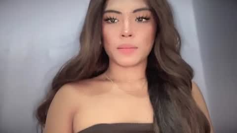 Snapshot of yourehot_pretty chatting on 30, 4, 2026 Do read my bio online show from 30, 4, 2026