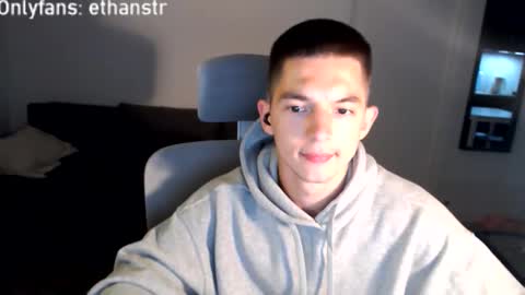 Snapshot of yourethan chatting on 9, 9, 2025 yourethan online show from 9, 9, 2025