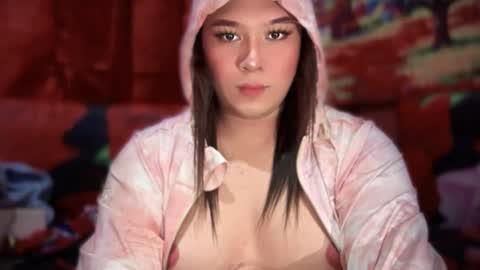 yourfairy_amoreen online show from 1, 12, 2025