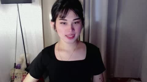 PrettyElla online show from 9, 9, 2025