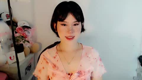 PrettyElla online show from 11, 10, 2025