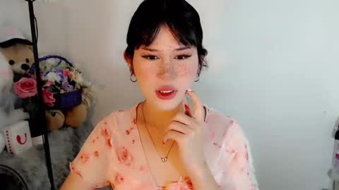 PrettyElla online show from 29, 10, 2025