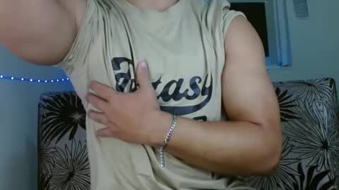 yourfavorite_bigclit online show from 28, 9, 2025