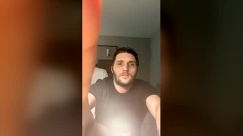 Snapshot of yourfavoritebartender chatting on 12, 2, 2026 Hey Im Justin online show from 12, 2, 2026