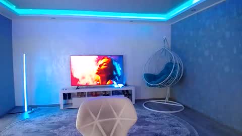 call meKira online show from 11, 6, 2026