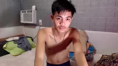 Snapshot of yourguy_josh23 chatting on 6, 4, 2026 Josh online show from 6, 4, 2026