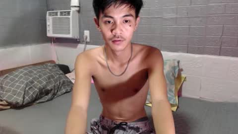 Snapshot of yourguy_josh23 chatting on 15, 4, 2026 Josh online show from 15, 4, 2026