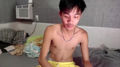 Snapshot of yourguy_josh23 chatting on 16, 4, 2026 Josh online show from 16, 4, 2026