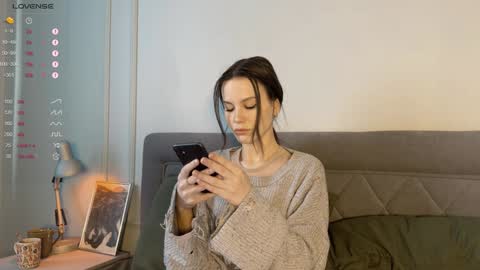 Snapshot of yourher0in chatting on 24, 12, 2024 Aida online show from 24, 12, 2024