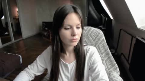 Snapshot of yourher0in chatting on 21, 9, 2025 Aida online show from 21, 9, 2025