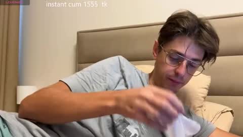 Chris online show from 19, 10, 2025