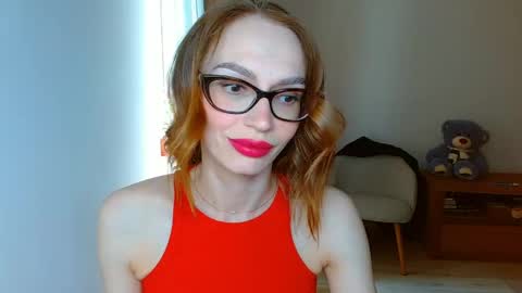 Snapshot of yourladysunshine chatting on 7, 5, 2026 Ksyusha online show from 7, 5, 2026