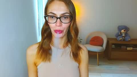 Snapshot of yourladysunshine chatting on 20, 5, 2026 Ksyusha online show from 20, 5, 2026