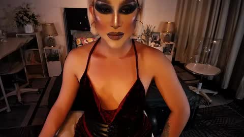 Snapshot of yourlivingonurdream chatting on 25, 5, 2026 -- online show from 25, 5, 2026