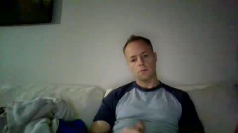 yourlove8523 online show from 25, 11, 2025