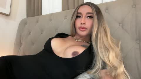 Pearl online show from 10, 1, 2025