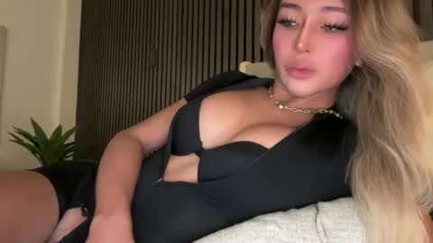 Snapshot of yourlovingpearlita1000 chatting on 21, 4, 2026 Pearl online show from 21, 4, 2026