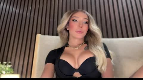 Snapshot of yourlovingpearlita1000 chatting on 27, 4, 2026 Pearl online show from 27, 4, 2026