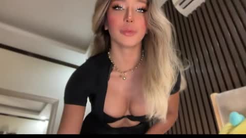 Snapshot of yourlovingpearlita1000 chatting on 29, 4, 2026 Pearl online show from 29, 4, 2026