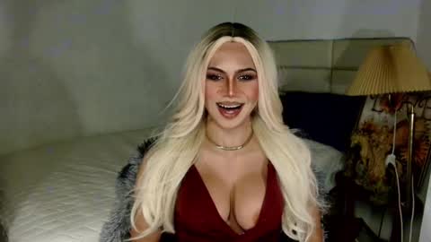 Snapshot of yournightmare_chloe chatting on 5, 12, 2025 Chloe online show from 5, 12, 2025