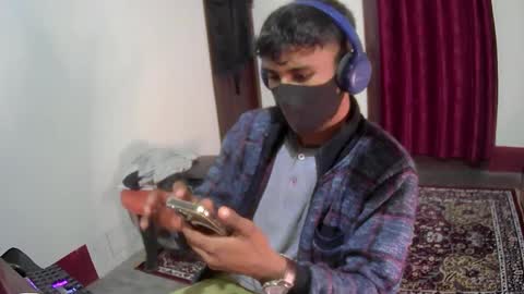 Snapshot of yourobedient chatting on 18, 12, 2024 C2H5OH online show from 18, 12, 2024